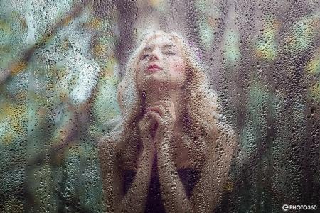 Hiệu ứng ghép ảnh nghệ thuật cửa sổ mưa